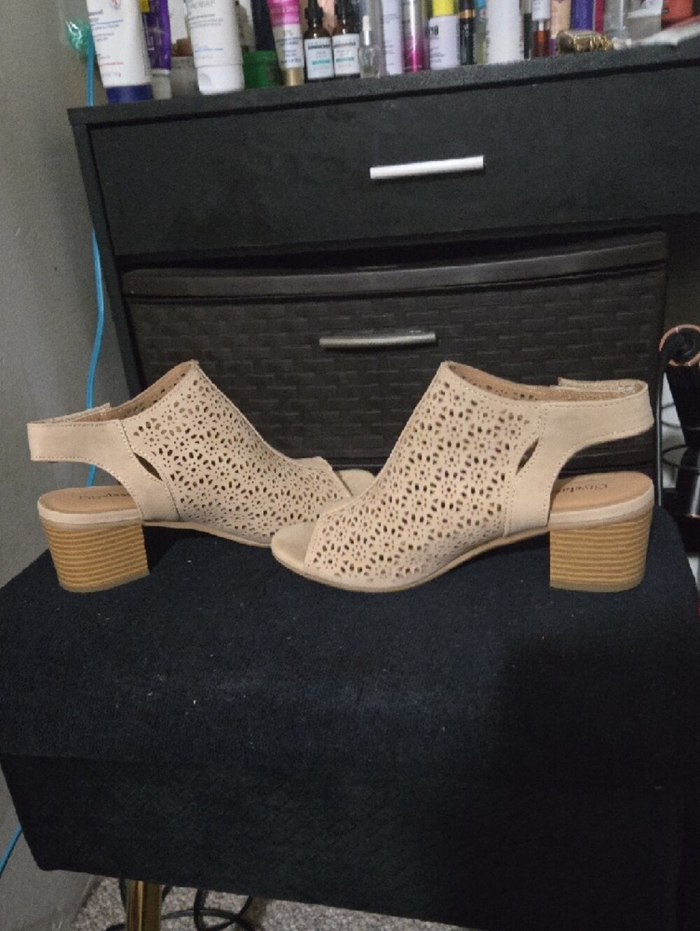 Cityclassified Nude Laser-Cut Slingback Block Heel Sandals - Picture 5 of 5